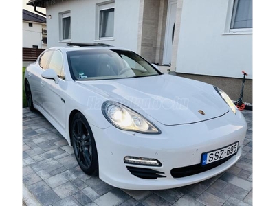 PORSCHE PANAMERA 4S PDK