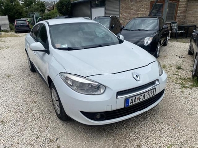 RENAULT FLUENCE 1.6 Authentique