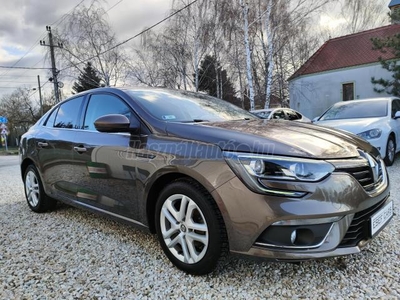 RENAULT MEGANE GrandCoupé 1.5 dCi Limited 119.000 KM. MAGYARORSZÁGI. SZERVIZKÖNYV