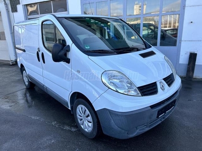 RENAULT TRAFIC 2.0 dCi L1H1P1 Cool végig vez. szerv.könyv