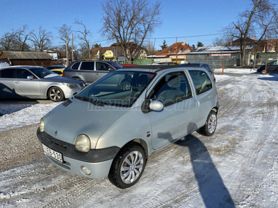 RENAULT TWINGO 1.2 16V Privilege