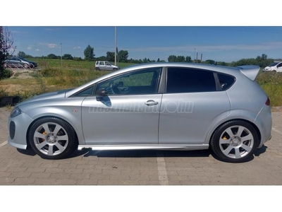 SEAT LEON 2.0 PD TDI FR DPF Cupra Body Kit/Cupra ülések/Nagy kijelző/Kamera/Tempomat/Digitklíma