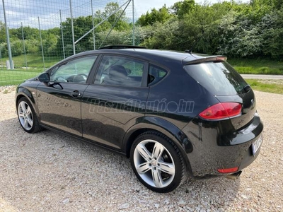 SEAT LEON 2.0 TFSI FR DSG NAPFÉNYTETŐ. NAVI. ÁLLÓFŰTÉS. ÜLÉSFŰTÉS