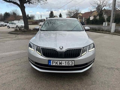 SKODA OCTAVIA 1.4 TSI Style DSG Itthon vásárolt Nagyon megkímélt kényelmes DSG váltó Dinamikus motor