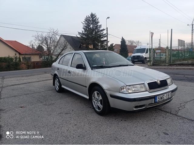 SKODA OCTAVIA 1.6 Classic Plus