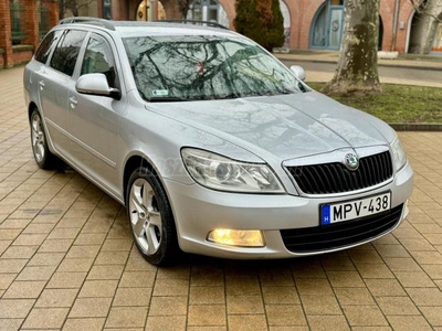 SKODA OCTAVIA Combi 1.9 TDi Elegance DSG DPF VONÓHOROG//NAGY NAVIGÁCIÓ//2 KULCS//TÉLI+NYÁRI KERÉK SZETT//