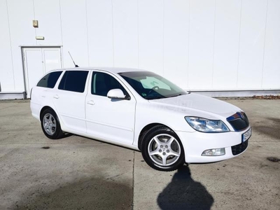 SKODA OCTAVIA Combi 2.0 CR TDI Elegance