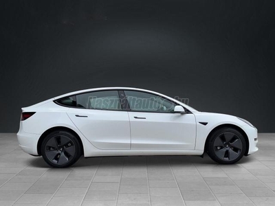 TESLA MODEL 3 Standard Range Plus Aut CÉGEKNEK TARTÓS BÉRLETRE KEDVEZŐ FELTÉTELEKKEL