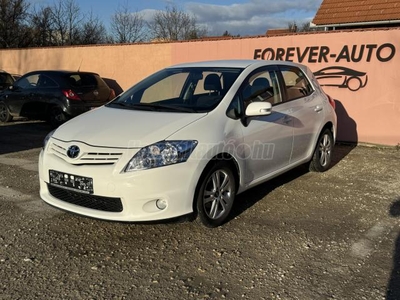 TOYOTA AURIS 1.6 Luna Alufelni!Tempomat! Tolatóradar!