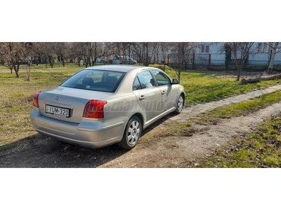 TOYOTA AVENSIS 1.6