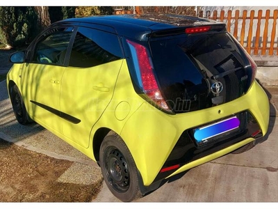 TOYOTA AYGO 1.0 x+comfort Selection felszereltség