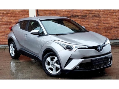 TOYOTA C-HR 1.8 Hybrid Executive e-CVT Akár 3 év Garancia. Navi. Ülésfűtés. Tempomat. Sávtartó. 94000 km