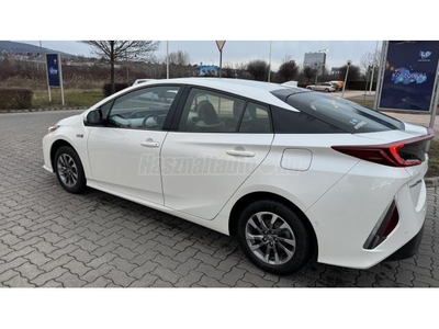 TOYOTA PRIUS PLUG-IN 1.8 PHV Executive + Tech e-CVT