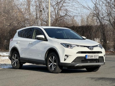 TOYOTA RAV 4 Rav4 2.0 D-4D Active 2WD