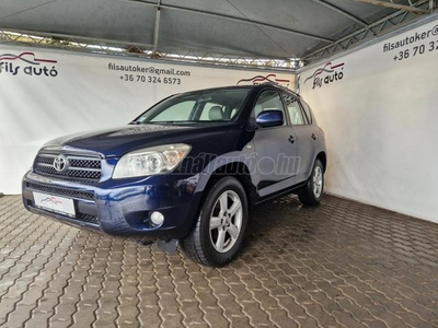 TOYOTA RAV 4 Rav4 2.2 D-4D 4x4 Sol Plus BŐR!