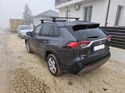 TOYOTA RAV 4 Rav4 2.5 Hybrid Comfort Style e-CVT