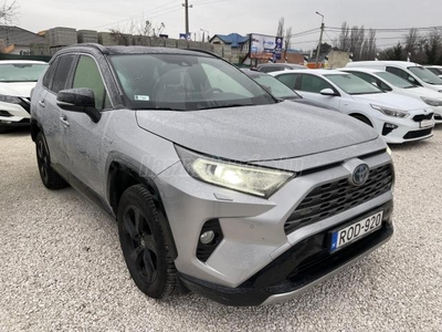 TOYOTA RAV 4 Rav4 2.5 Hybrid Selection e-CVT ÁFÁS! Magyarországi! Első tulajdonostól! Végig szervizelt!