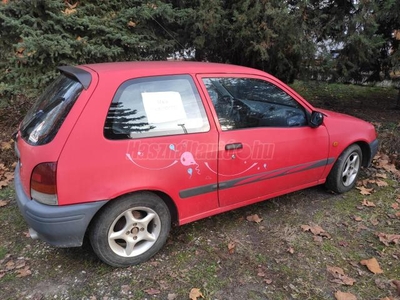 TOYOTA STARLET 1.3 16V XLi