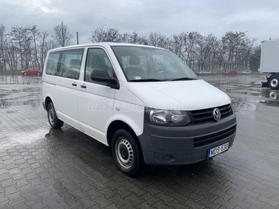 VOLKSWAGEN TRANSPORTER T5 Mikrobusz 2.0 CR TDI (9 személyes )