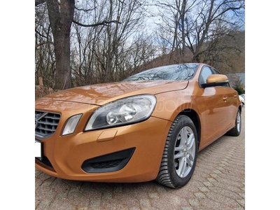 VOLVO S60 2.0 D [D3] Kinetic