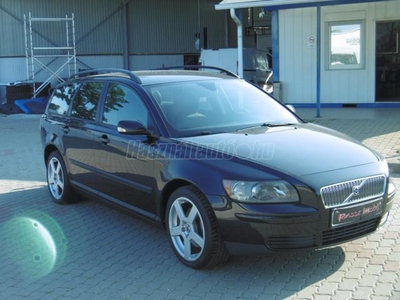 VOLVO V50 2.0 D Momentum