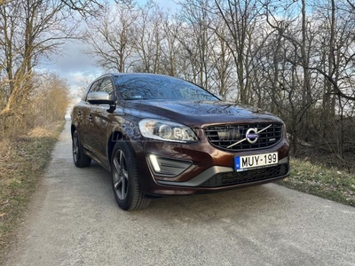 VOLVO XC60 2.4 D [D5] R-Design Summum Újszerű állapotban.sérülésmentesen.magánszemély