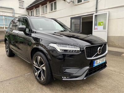 VOLVO XC90 2.0 [B5] MHEV R-Design Geartronic (7 személyes ) B5 MHEV- R-Design 7 fös M-o i 20as alu Hed up Panoráma Tető 2020 As Modell