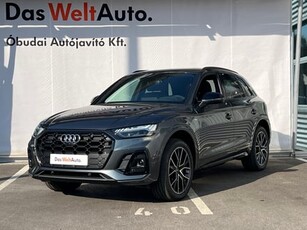 Audi Q5
S line 40 TDI quattro S tronic