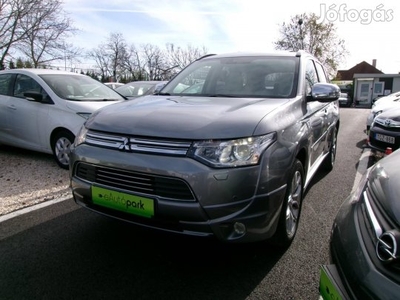 Mitsubishi Outlander 2.0 Phev Instyle Navi 4WD...