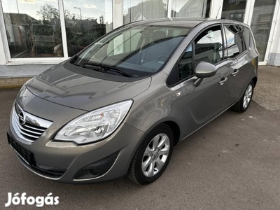 Opel Meriva B 1.4 T Cosmo végig vez. szerv.könyv