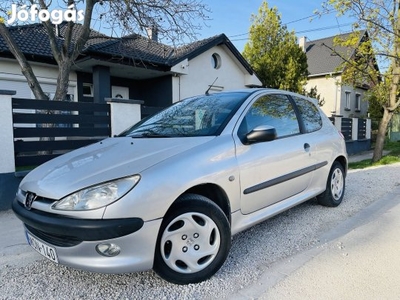 Peugeot 206 1.4 Presence Klíma Szervo