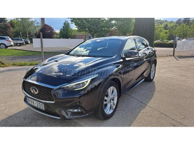 INFINITI Q30 1.6t Luxe City Black Magyar.Sérmentes.Garanciás!!