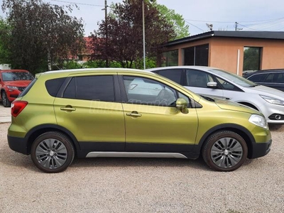 SUZUKI SX4 S-CROSS 1.6 DDiS GLX napfénytető, EASS Tempomat Alukerék Dupla digit klíma Tolatóradar Kulcsnélküli rendszer