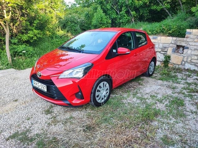 TOYOTA YARIS 1.0 VVT-i Live