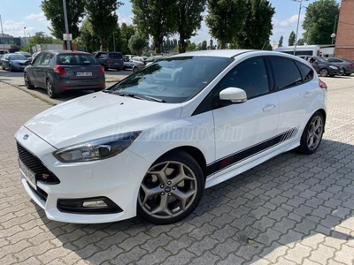 FORD FOCUS 2.0 EcoBoost ST3 S S