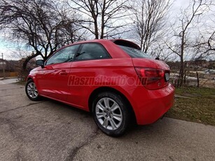 AUDI A1 1.6 TDI DPF Attraction SÉRÜLÉSMENTES!