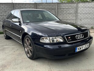 AUDI S8 4.2 quattro Tiptronic