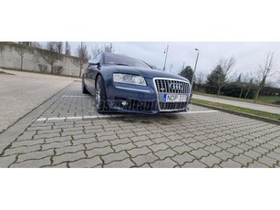 AUDI S8 5.2 V10 quattro Tiptronic