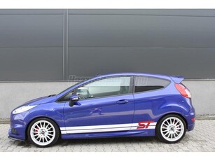 FORD FIESTA 1.6 GTDi ST2 NAVI - GYÖNYÖRŰ ÁLLAPOT - GYÁRI FÉNYEZÉS - SZERVIZKÖNYV - KM GARANCIA