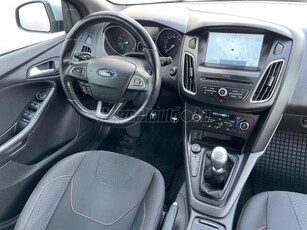 FORD FOCUS 1.5 EcoBoost ST-Line 143.e.km Mo-i Áfás Km-Garancia Navigáció Alufelni ParkAssist KameraTéli csomag!