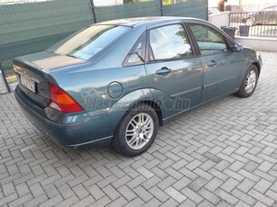 FORD FOCUS 1.6 Ghia