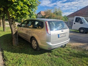 FORD FOCUS 1.6 TDCi Ghia DPF