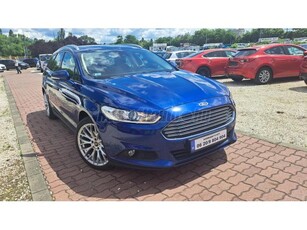 FORD MONDEO 2.0 TDCi Business Powershift 150 LE - magyarországi - Végigvezetett szervizkönyv!