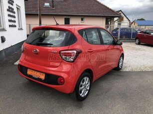 HYUNDAI I10 1.0 MPi Premium 1. Tulajdonos. Végig Vezetett Szervizkönyv. Magas Felszereltség. Gyári Állapot!