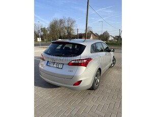 HYUNDAI I30 1.6 CRDi HP ISG Comfort DSG friss vezérlés csere + műszaki!