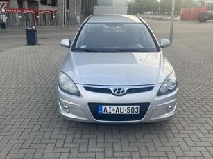 HYUNDAI I30 CW 1.6 CRDi LP Comfort 134 e KM ELSÖ TULAJ.KLIMA.SZÉP ÁLLAPOTBAN