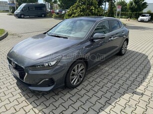 HYUNDAI I30 Fastback 1.4 T-GDi Premium Magyar 1. tulajdonostól. egyedi felszereltséggel eladó