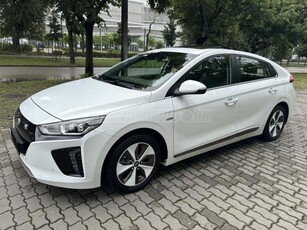 HYUNDAI IONIQ electric Premium (Automata) 24e km/Full extra/Balesetmentes/2 töltőkábel