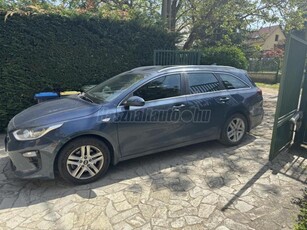 KIA CEE'D Ceed SW 1.5 T-GDI Gold