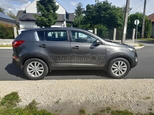 KIA SPORTAGE 1.6 GDI EX Új gumik.vonóhorog.megbízható.szép állapot!!!